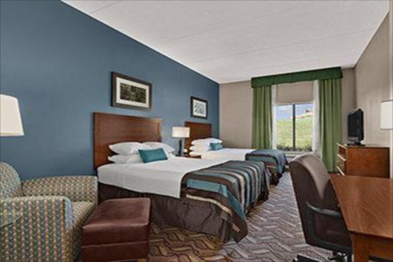 Hotel Wingate By Wyndham Latrobe Exterior foto
