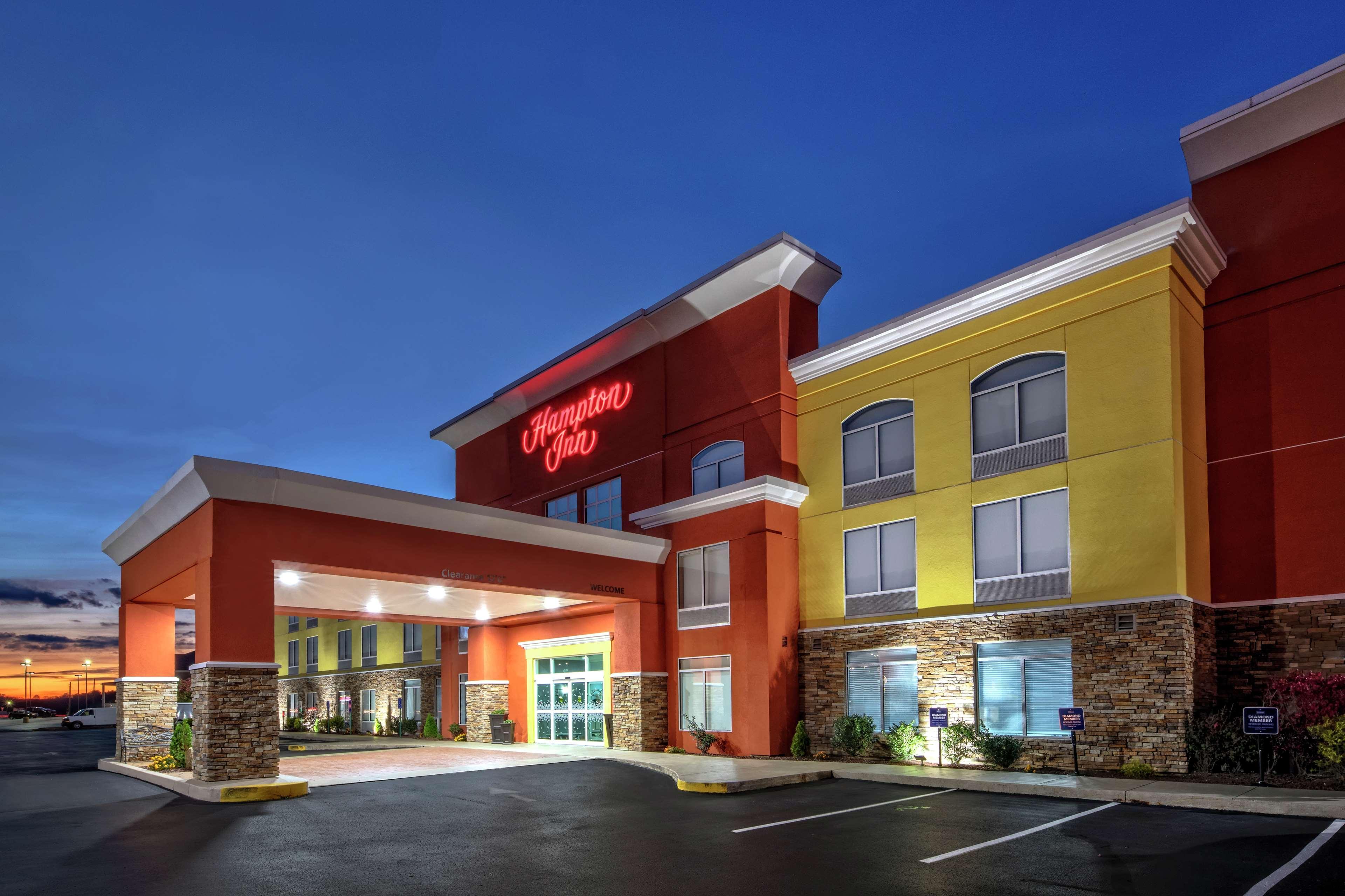 Hotel Wingate By Wyndham Latrobe Exterior foto