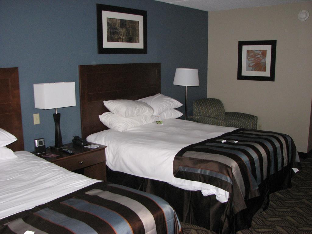 Hotel Wingate By Wyndham Latrobe Habitación foto