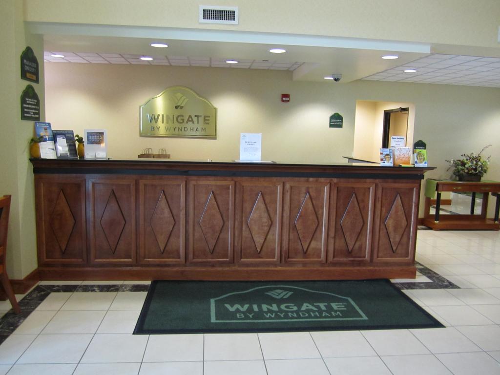 Hotel Wingate By Wyndham Latrobe Exterior foto